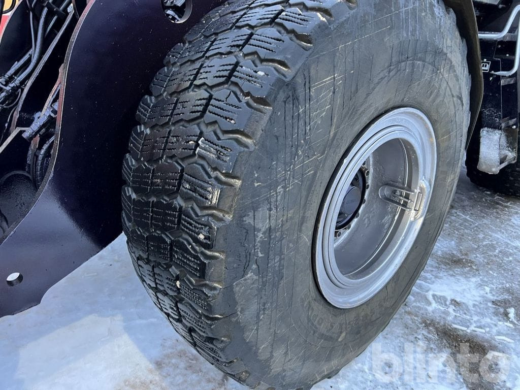 Tekerlekli yükleyici Volvo L90F: fotoğraf 36 Tekerlekli yükleyici Volvo L90F: fotoğraf 36