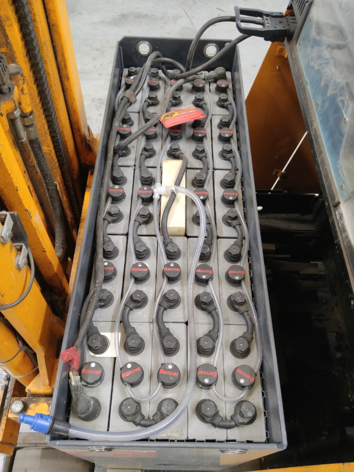 Jungheinrich ETMA13,5 - Reach truck: fotoğraf 4 Jungheinrich ETMA13,5 - Reach truck: fotoğraf 4