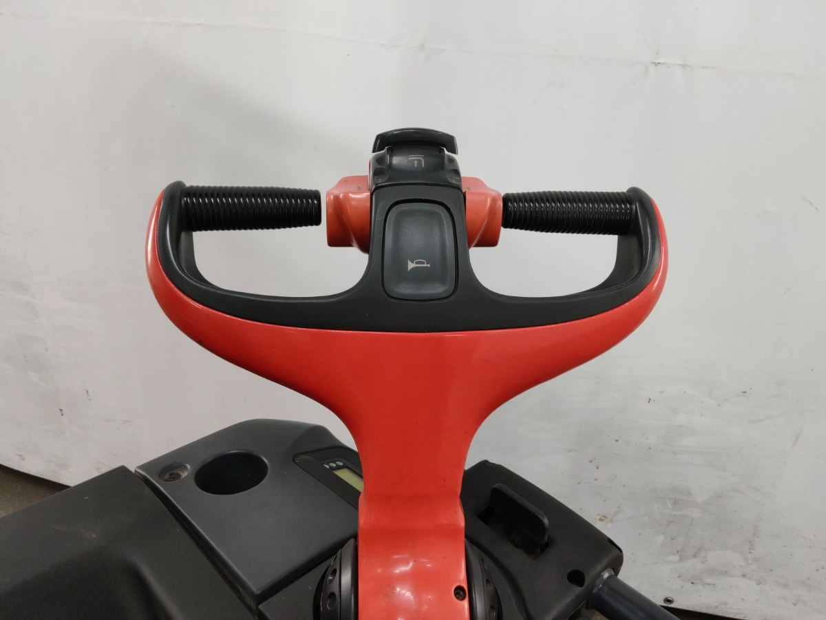 Linde D14AP - Istif makinası: fotoğraf 3 Linde D14AP - Istif makinası: fotoğraf 3