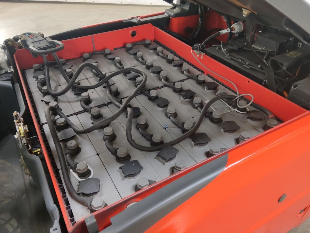 Linde E16-02 - Elektrikli forklift: fotoğraf 4 Linde E16-02 - Elektrikli forklift: fotoğraf 4