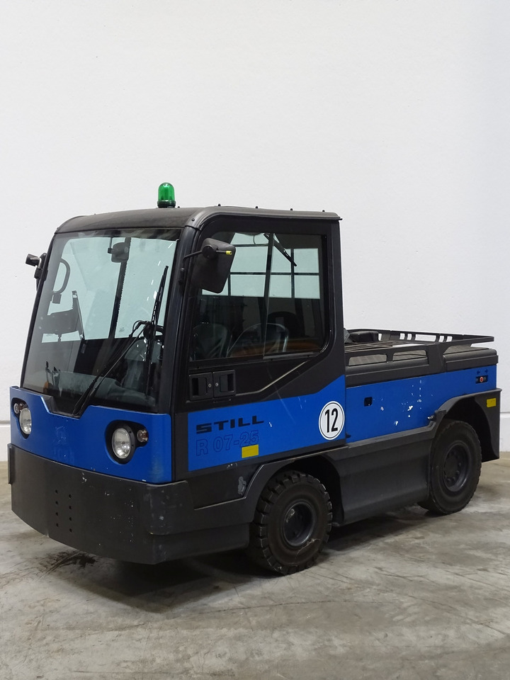 Linde P250 - Akülü çekici: fotoğraf 1 Linde P250 - Akülü çekici: fotoğraf 1