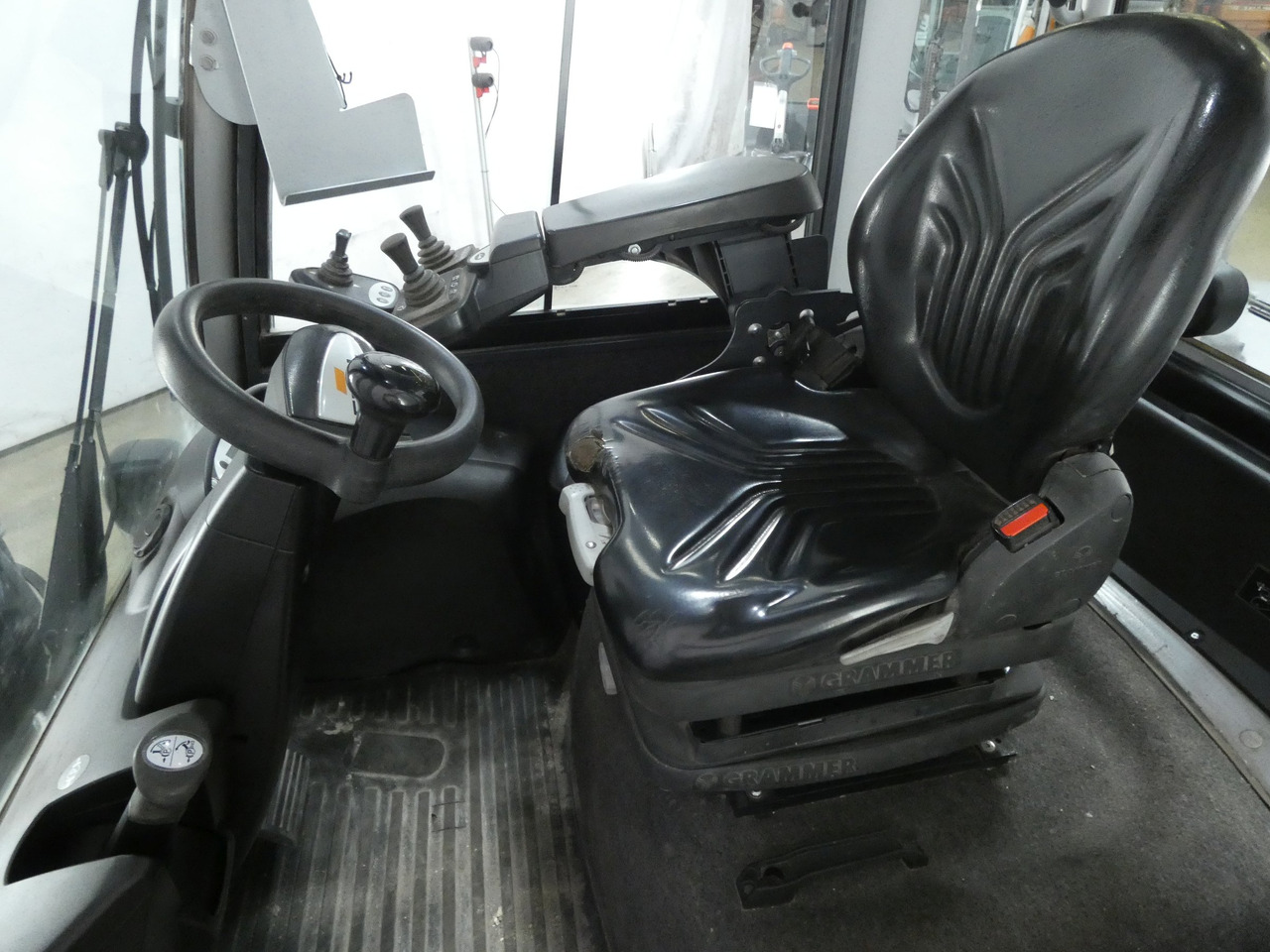 Still RX70-45 - Dizel forklift: fotoğraf 3 Still RX70-45 - Dizel forklift: fotoğraf 3