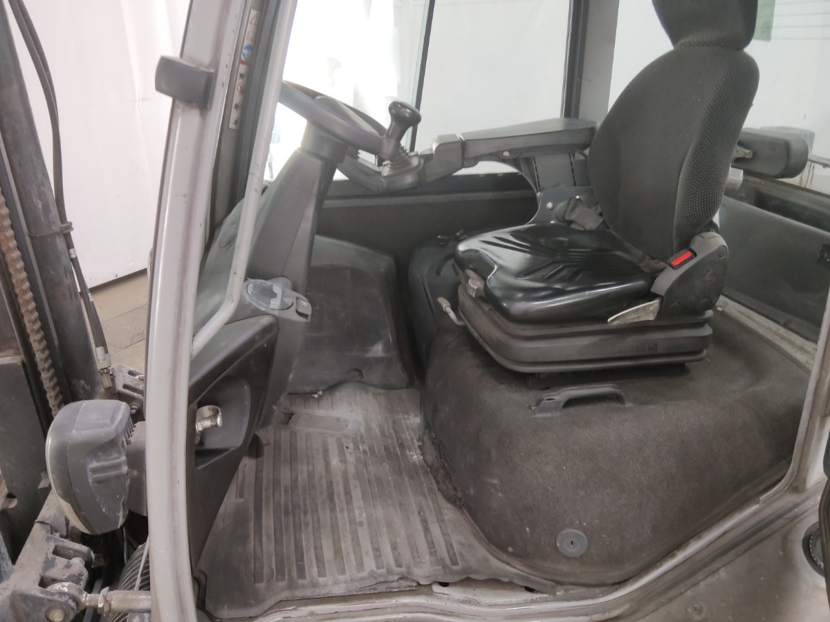 Still RX70-45 - Dizel forklift: fotoğraf 3 Still RX70-45 - Dizel forklift: fotoğraf 3