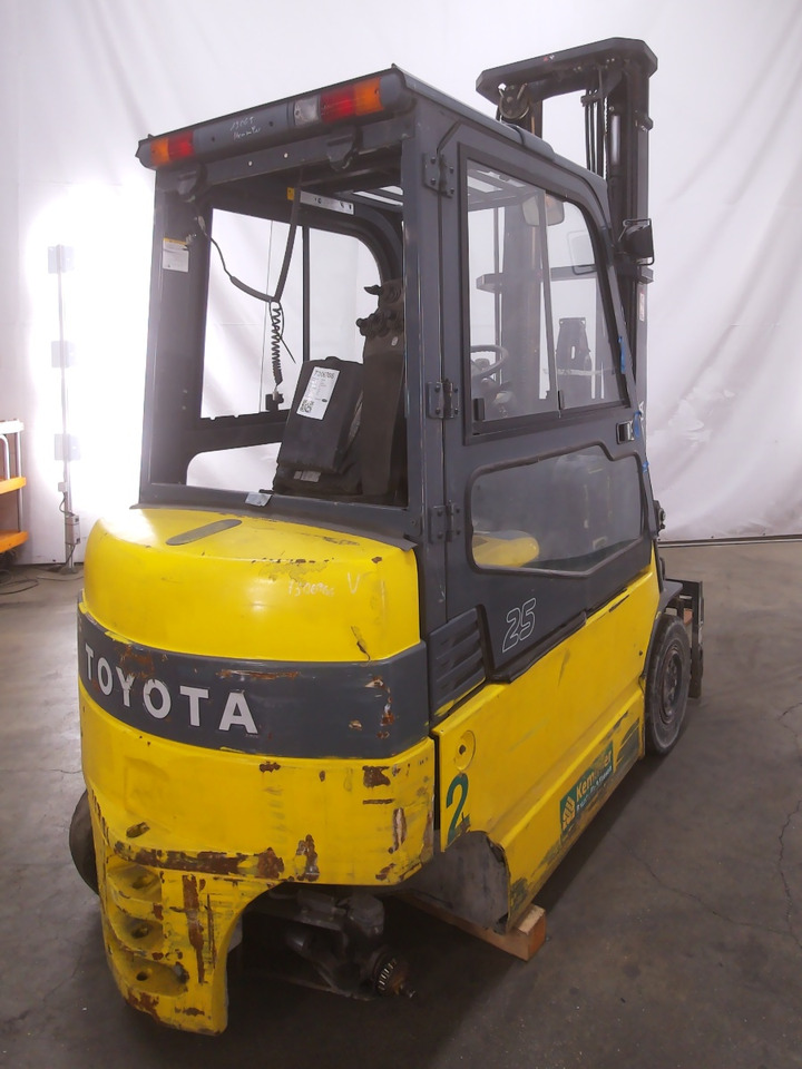 Toyota 7FBMF25 - Elektrikli forklift: fotoğraf 2 Toyota 7FBMF25 - Elektrikli forklift: fotoğraf 2