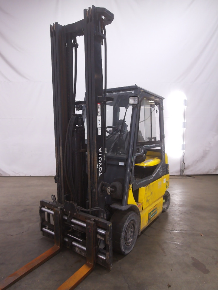 Toyota 7FBMF25 - Elektrikli forklift: fotoğraf 1 Toyota 7FBMF25 - Elektrikli forklift: fotoğraf 1