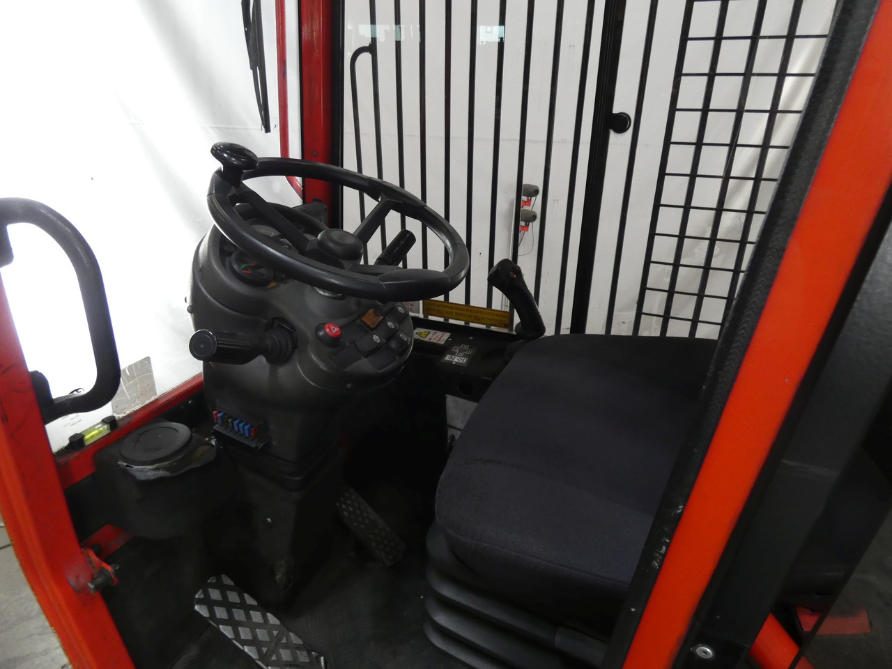 Valmar VSH60/12/40DFFL - Dizel forklift: fotoğraf 3 Valmar VSH60/12/40DFFL - Dizel forklift: fotoğraf 3