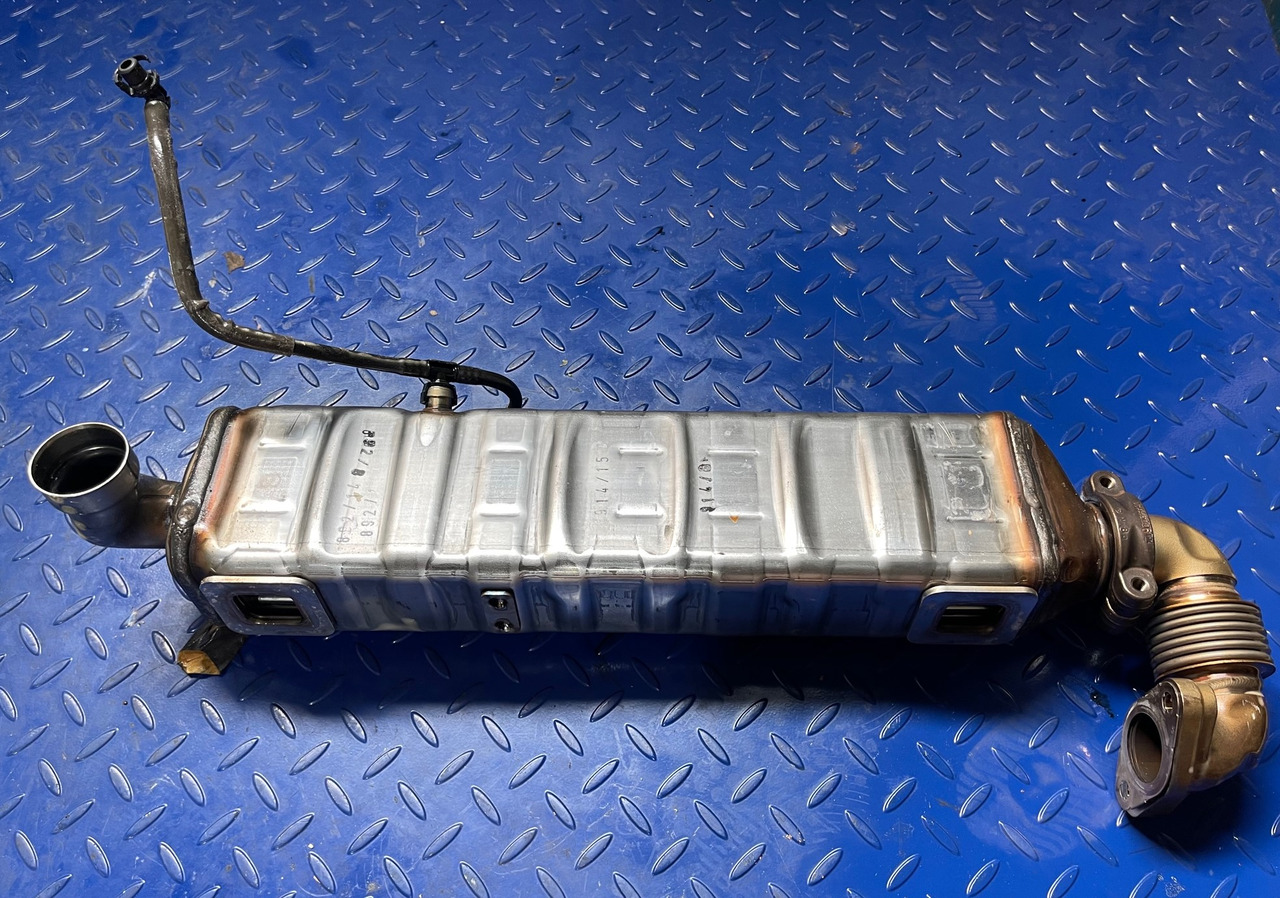 Mercedes Actros Atego EGR Euro 6 A9361420979 - EGR soğutucusu: fotoğraf 2 Mercedes Actros Atego EGR Euro 6 A9361420979 - EGR soğutucusu: fotoğraf 2