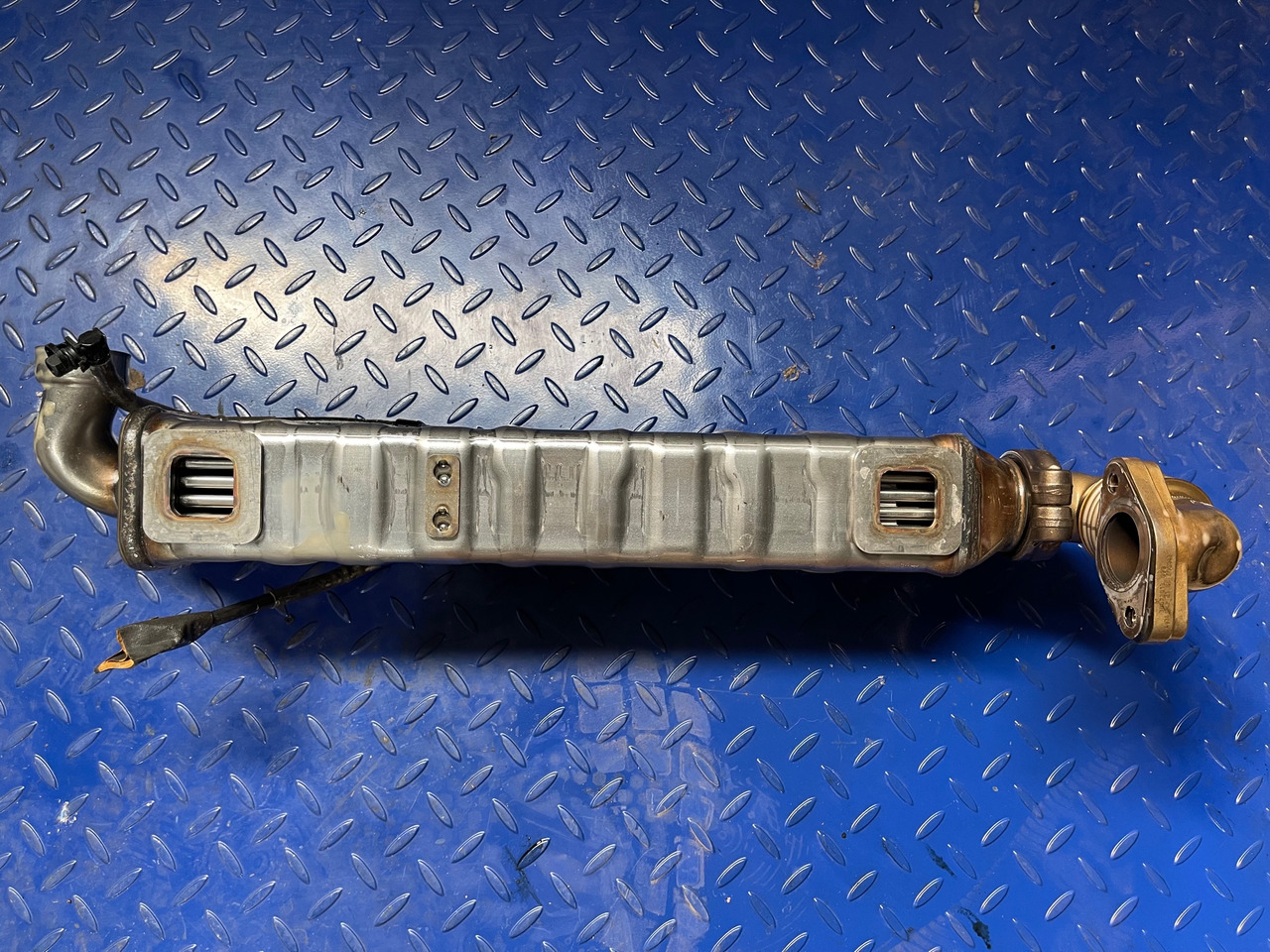 Mercedes Actros Atego EGR Euro 6 A9361420979 - EGR soğutucusu: fotoğraf 1 Mercedes Actros Atego EGR Euro 6 A9361420979 - EGR soğutucusu: fotoğraf 1