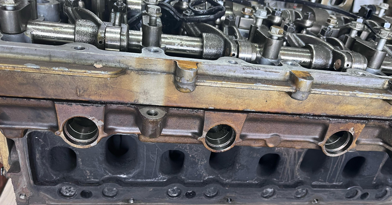 Mercedes Benz Chiulasa OM934 - Blok başlığı - Kamyon: fotoğraf 4 Mercedes Benz Chiulasa OM934 - Blok başlığı - Kamyon: fotoğraf 4