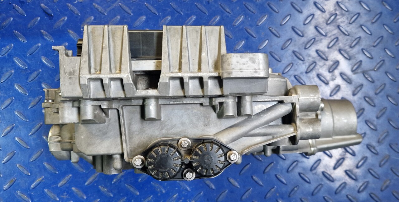 Mercedes MB Actros MP4 transmission shifting cylinder A9602603863 - Yedek parça - Diğer araçlar: fotoğraf 3 Mercedes MB Actros MP4 transmission shifting cylinder A9602603863 - Yedek parça - Diğer araçlar: fotoğraf 3