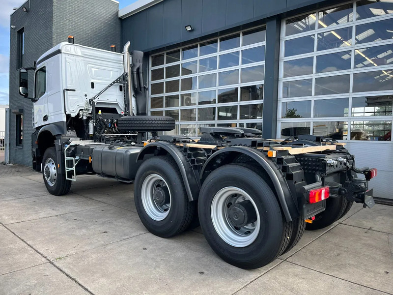 Mercedes-Benz Arocs 4058 AS 6x6 Tractor Head 180T Push Pull EURO-5 - Çekici: fotoğraf 3 Mercedes-Benz Arocs 4058 AS 6x6 Tractor Head 180T Push Pull EURO-5 - Çekici: fotoğraf 3