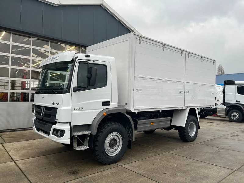 Mercedes-Benz Atego 1725 A 4x4 Service Truck - Kamyon: fotoğraf 1 Mercedes-Benz Atego 1725 A 4x4 Service Truck - Kamyon: fotoğraf 1