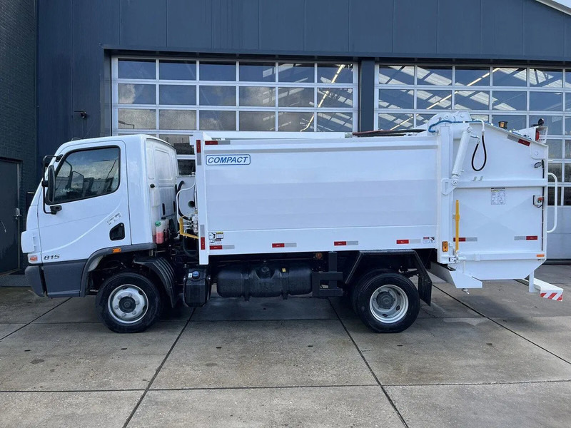 Mercedes-Benz Accelo 815 4x2 Garbage Compactor (2 units) Accelo 815 4x2 Garbage Compactor (2 units) - Çöp kamyonu: fotoğraf 2 Mercedes-Benz Accelo 815 4x2 Garbage Compactor (2 units) Accelo 815 4x2 Garbage Compactor (2 units) - Çöp kamyonu: fotoğraf 2