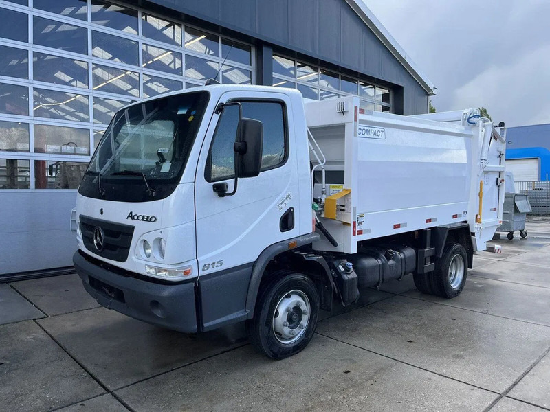 Mercedes-Benz Accelo 815 4x2 Garbage Compactor (2 units) Accelo 815 4x2 Garbage Compactor (2 units) - Çöp kamyonu: fotoğraf 1 Mercedes-Benz Accelo 815 4x2 Garbage Compactor (2 units) Accelo 815 4x2 Garbage Compactor (2 units) - Çöp kamyonu: fotoğraf 1