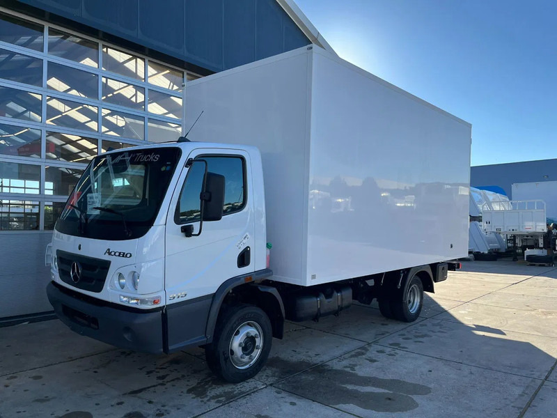 Mercedes-Benz Accelo 915 4x2 Closed Cargo Truck - Kapalı kasa kamyon: fotoğraf 1 Mercedes-Benz Accelo 915 4x2 Closed Cargo Truck - Kapalı kasa kamyon: fotoğraf 1