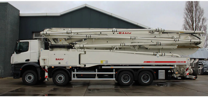 Mercedes-Benz Arocs 4840 8x4 Sany SY56 Concrete pump Build by Putzmeister - Mobil beton pompası: fotoğraf 2 Mercedes-Benz Arocs 4840 8x4 Sany SY56 Concrete pump Build by Putzmeister - Mobil beton pompası: fotoğraf 2