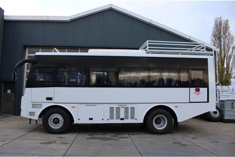 Mercedes-Benz Atego 1725 4x4 Passenger Bus - Turistik otobüs: fotoğraf 2 Mercedes-Benz Atego 1725 4x4 Passenger Bus - Turistik otobüs: fotoğraf 2
