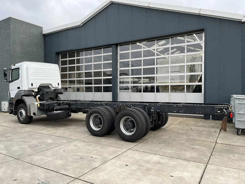Mercedes-Benz Axor 3344 6x4 Chassis Cabin - Şasi kamyon: fotoğraf 3 Mercedes-Benz Axor 3344 6x4 Chassis Cabin - Şasi kamyon: fotoğraf 3