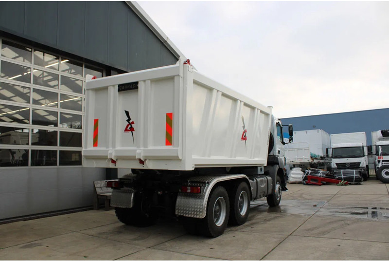 Mercedes-Benz Axor 3344 K 6x4 Tipper Truck - Damperli kamyon: fotoğraf 4 Mercedes-Benz Axor 3344 K 6x4 Tipper Truck - Damperli kamyon: fotoğraf 4
