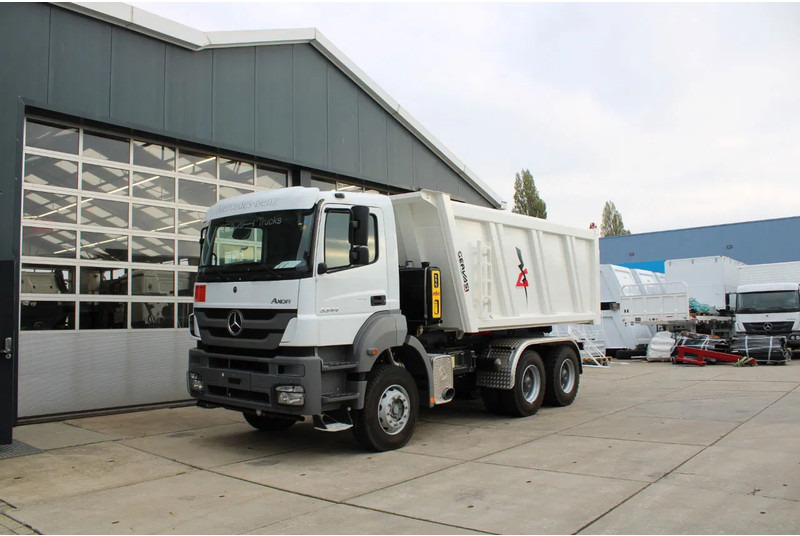 Mercedes-Benz Axor 3344 K 6x4 Tipper Truck - Damperli kamyon: fotoğraf 2 Mercedes-Benz Axor 3344 K 6x4 Tipper Truck - Damperli kamyon: fotoğraf 2