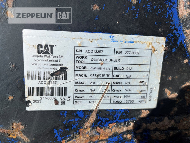 Paletli ekskavatör Cat 323-07D: fotoğraf 10