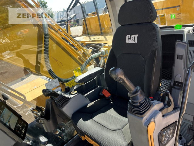 Paletli ekskavatör Cat 323-07D: fotoğraf 24