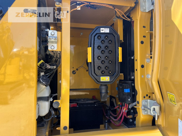 Paletli ekskavatör Cat 323-07D: fotoğraf 20