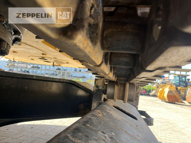 Paletli ekskavatör Cat 323-07D: fotoğraf 13
