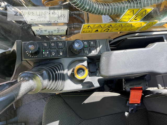Paletli ekskavatör Cat 323-07D: fotoğraf 25
