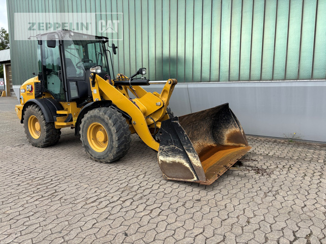 Cat 908M - Tekerlekli yükleyici: fotoğraf 1 Cat 908M - Tekerlekli yükleyici: fotoğraf 1