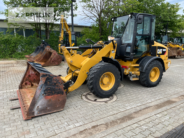 Cat 908M - Tekerlekli yükleyici: fotoğraf 1 Cat 908M - Tekerlekli yükleyici: fotoğraf 1