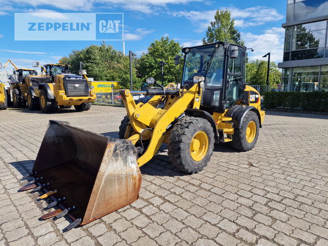 Cat 908M - Tekerlekli yükleyici: fotoğraf 1 Cat 908M - Tekerlekli yükleyici: fotoğraf 1