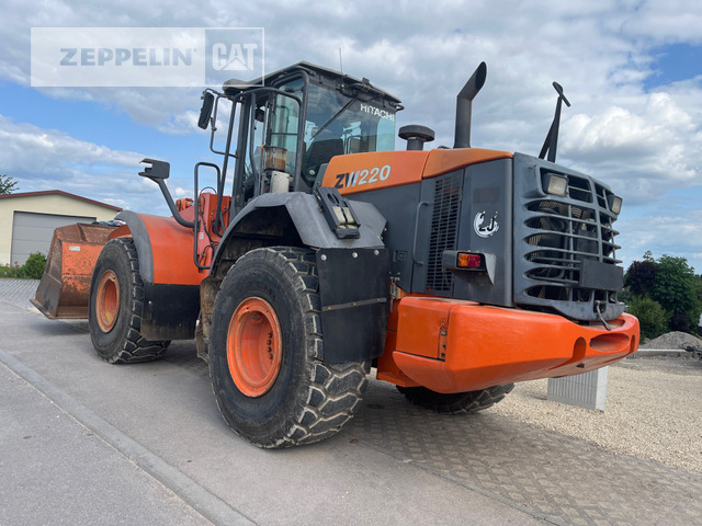Hitachi ZW220 - Tekerlekli yükleyici: fotoğraf 2 Hitachi ZW220 - Tekerlekli yükleyici: fotoğraf 2