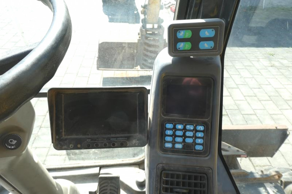 KOMATSU HANOMAG Mobilbagger PW140-7 Mobilbagger - Tekerlekli ekskavatör: fotoğraf 5 KOMATSU HANOMAG Mobilbagger PW140-7 Mobilbagger - Tekerlekli ekskavatör: fotoğraf 5