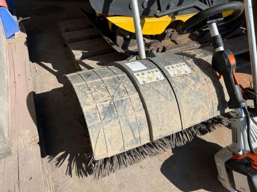 Kombimotor KM 131/R Kleinteile - Bahçe makinesi: fotoğraf 2 Kombimotor KM 131/R Kleinteile - Bahçe makinesi: fotoğraf 2