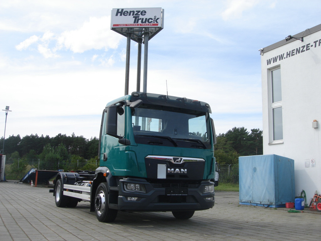 MAN MAN TG-M Abrollkipper 15.250 BL - Kancalı yükleyici kamyon: fotoğraf 2 MAN MAN TG-M Abrollkipper 15.250 BL - Kancalı yükleyici kamyon: fotoğraf 2