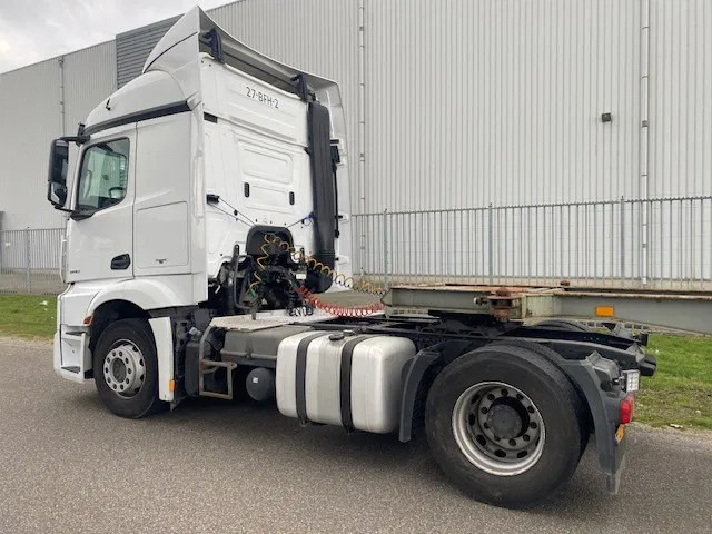 Mercedes-Benz Actros 1840 stream space cabine met spoilers zonneklep, apk gekeurd - Çekici: fotoğraf 2 Mercedes-Benz Actros 1840 stream space cabine met spoilers zonneklep, apk gekeurd - Çekici: fotoğraf 2