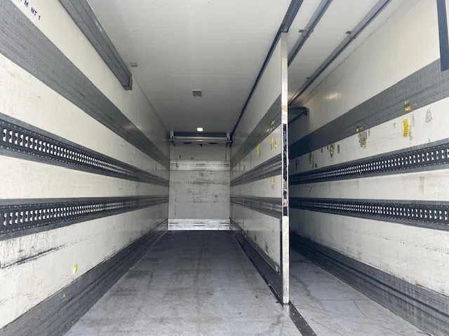 Volvo FM 330 koel vries 2 temperaturen ,CARRIER,met tussenwand, zijdeur en laadklep - Refrijeratör kamyon: fotoğraf 4 Volvo FM 330 koel vries 2 temperaturen ,CARRIER,met tussenwand, zijdeur en laadklep - Refrijeratör kamyon: fotoğraf 4
