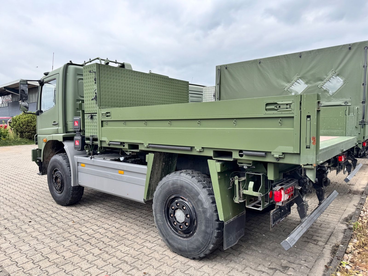 Mercedes-Benz 1018 Atego 4x4 Allrad Camper - Açık kasa kamyonet: fotoğraf 3 Mercedes-Benz 1018 Atego 4x4 Allrad Camper - Açık kasa kamyonet: fotoğraf 3