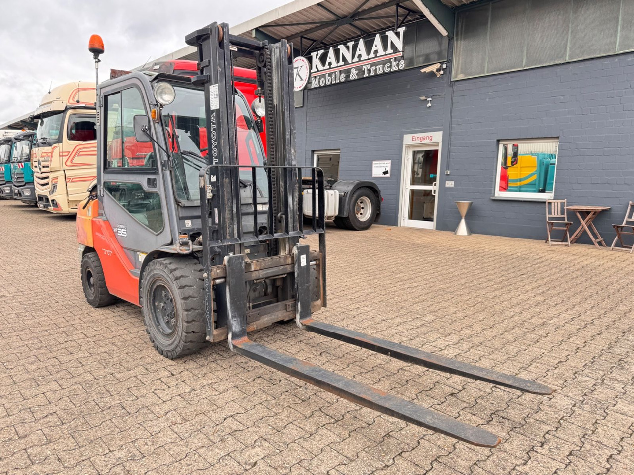 Toyota Tonero 35 Diesel Stapler 3.274h Sideshift - Dizel forklift: fotoğraf 1 Toyota Tonero 35 Diesel Stapler 3.274h Sideshift - Dizel forklift: fotoğraf 1
