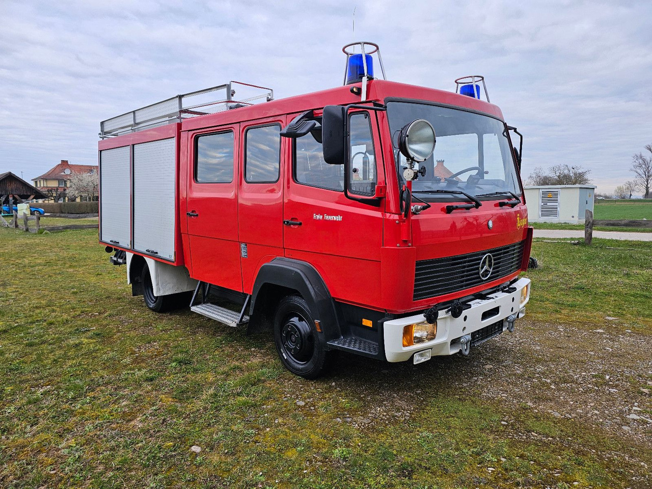 Mercedes-Benz Mautfrei Feuerwehr 814 Diff.Sperre Oldtimer - İtfaiye aracı: fotoğraf 1 Mercedes-Benz Mautfrei Feuerwehr 814 Diff.Sperre Oldtimer - İtfaiye aracı: fotoğraf 1