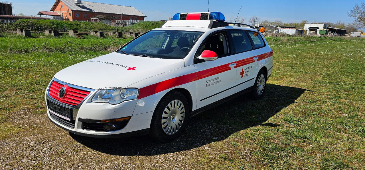Volkswagen Allrad Feuerwehr Kommandowagen HVO KDOW ELW - Sedan araba: fotoğraf 2 Volkswagen Allrad Feuerwehr Kommandowagen HVO KDOW ELW - Sedan araba: fotoğraf 2