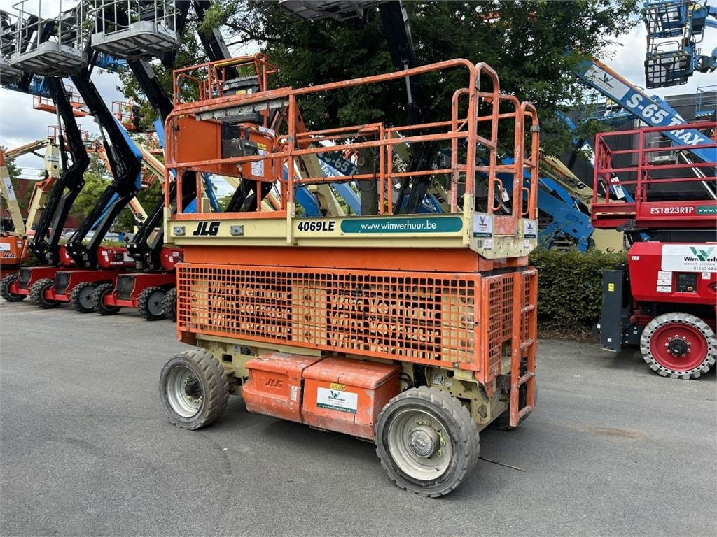 JLG 4069 LE (3524) - Makasli platform: fotoğraf 2 JLG 4069 LE (3524) - Makasli platform: fotoğraf 2