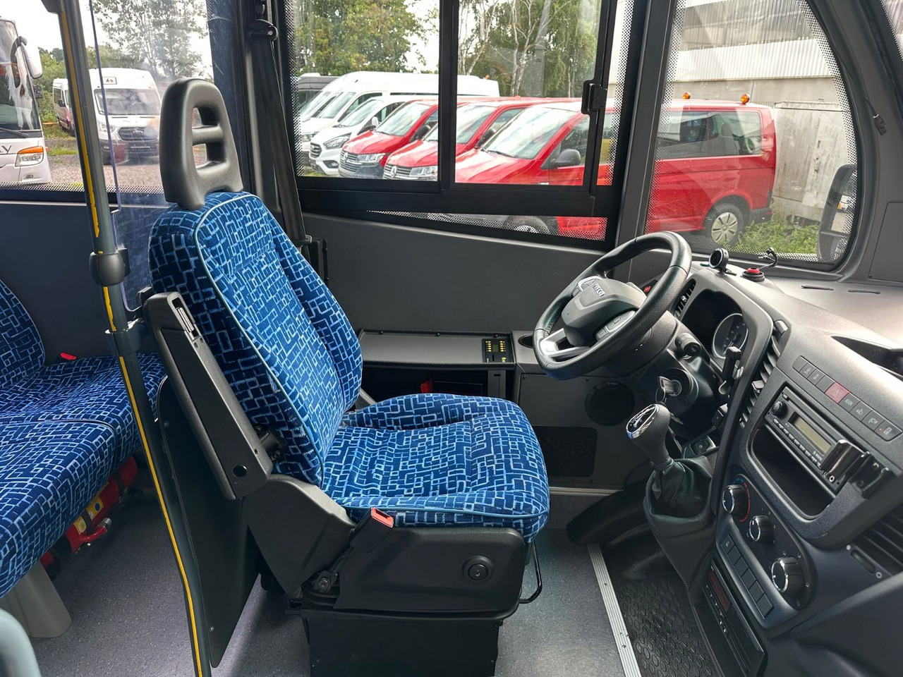 Iveco Rapido 70C18 (wenig Km*7.2t*33 Sitze) Rosero - Minibüs, Minivan: fotoğraf 5 Iveco Rapido 70C18 (wenig Km*7.2t*33 Sitze) Rosero - Minibüs, Minivan: fotoğraf 5