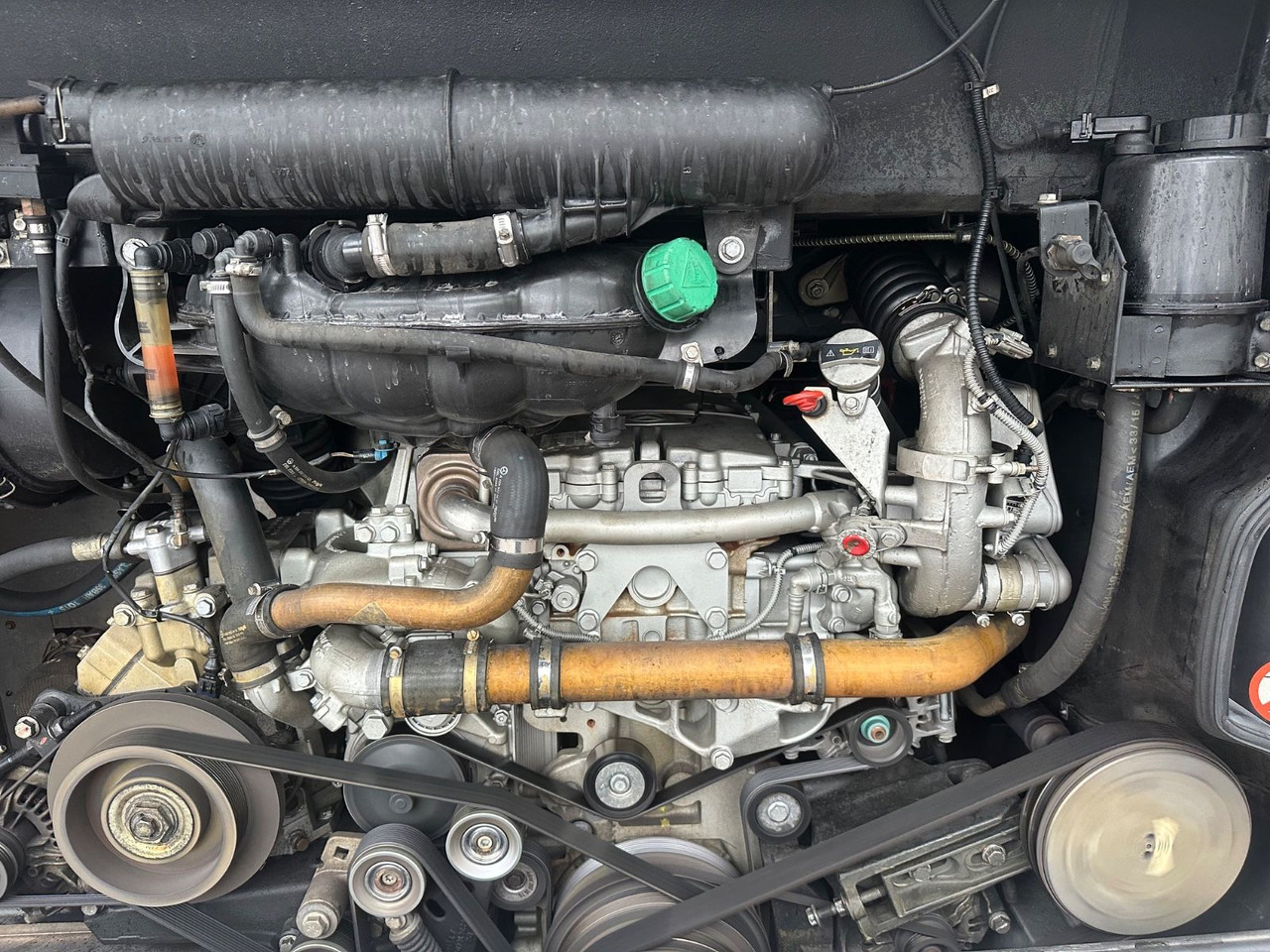 Setra S 415 UL GT (Euro6*DE*TOP) - Şehirlerarası otobüs: fotoğraf 4 Setra S 415 UL GT (Euro6*DE*TOP) - Şehirlerarası otobüs: fotoğraf 4