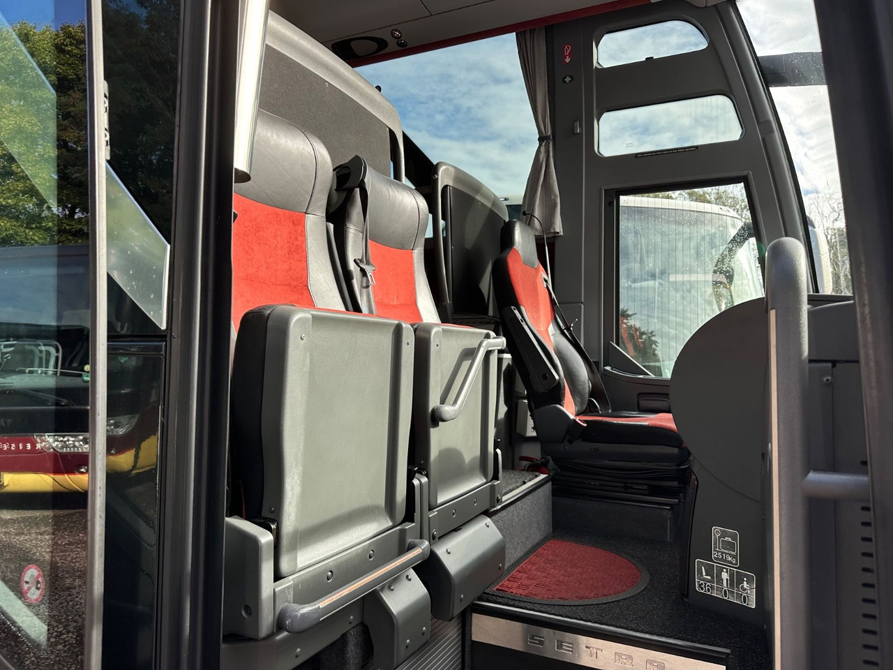 Setra S 416 HDH (V.I.P 2+1 Sitze*Panorama*TOP) - Turistik otobüs: fotoğraf 4 Setra S 416 HDH (V.I.P 2+1 Sitze*Panorama*TOP) - Turistik otobüs: fotoğraf 4