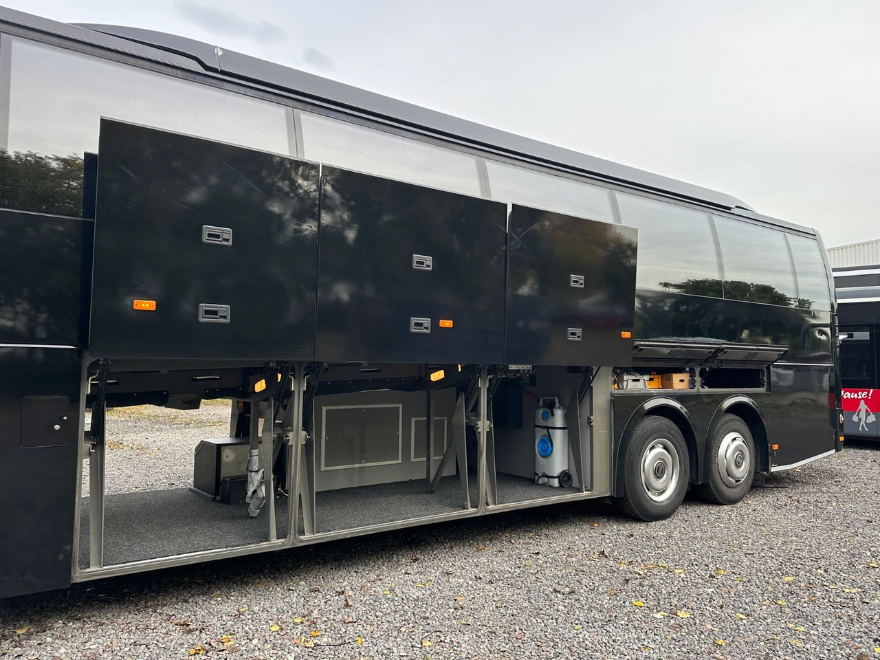 Volvo 9700 HD 6x2 Euro 5(9900*416 HD*Tourismo RHD-M) - Turistik otobüs: fotoğraf 3 Volvo 9700 HD 6x2 Euro 5(9900*416 HD*Tourismo RHD-M) - Turistik otobüs: fotoğraf 3